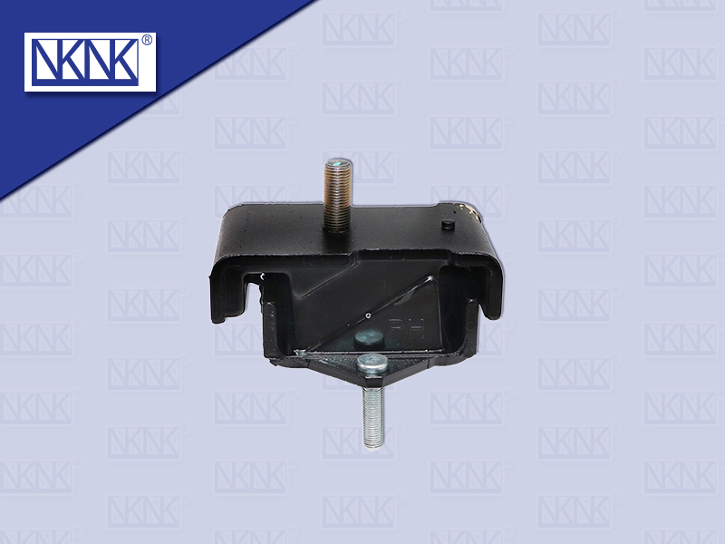 ลูกยางแท่นเครื่องหน้า UD เควสเตอร์ RKE150 RH NKN