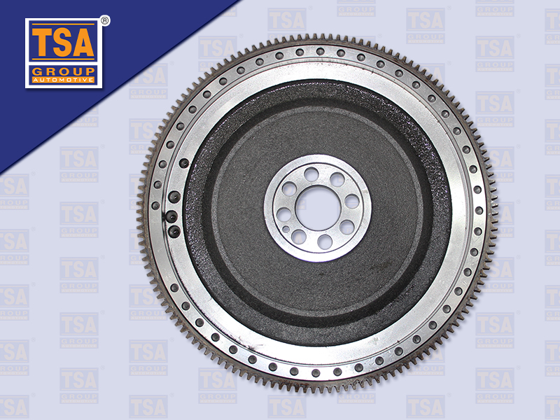 มู่เล่ย์หลัง IS 6HK1 15" คอมมอลเร็ว 140ฟัน รูเซ็นเซอร์ 45 รู 8 รูน๊อต