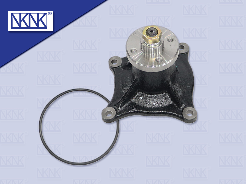 ปั๊มน้ำ MS 4D31 แกนน๊อตขัน ME993517 (NKN)