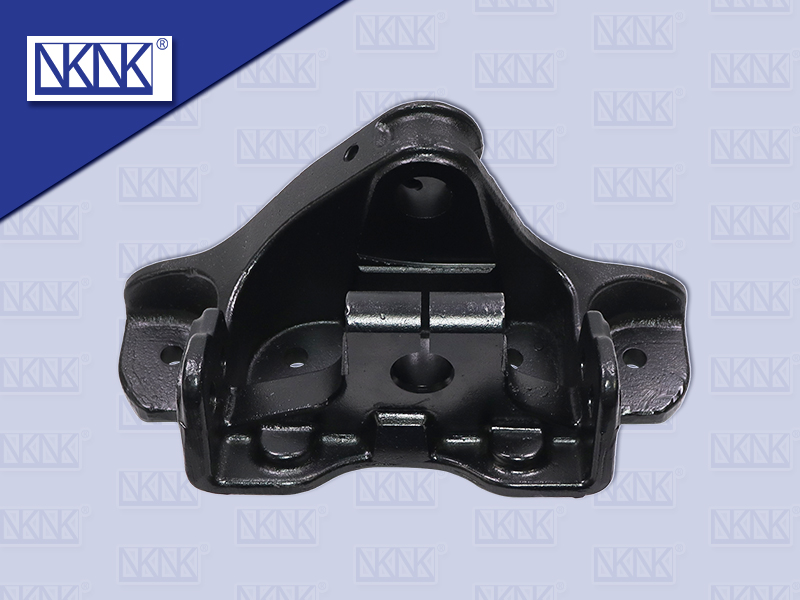 ตุ๊กตาแหนบหน้า ตัวหน้า UD เควสเตอร์ - R รุ่นบู๊ชเกลียว NKN