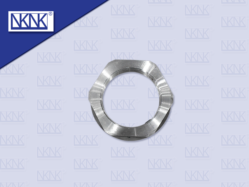 น๊อตขันหัวเพลา IS 210