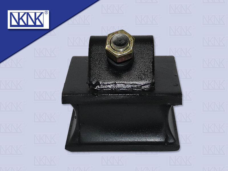 ลูกยางแท่นเครื่องหน้า IS DECA360 6UZ1 (NKN)