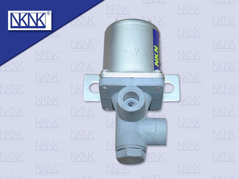 สวิตช์ช็อปเบรค สวิตช์ลมดัน 3 ทาง 12V IS