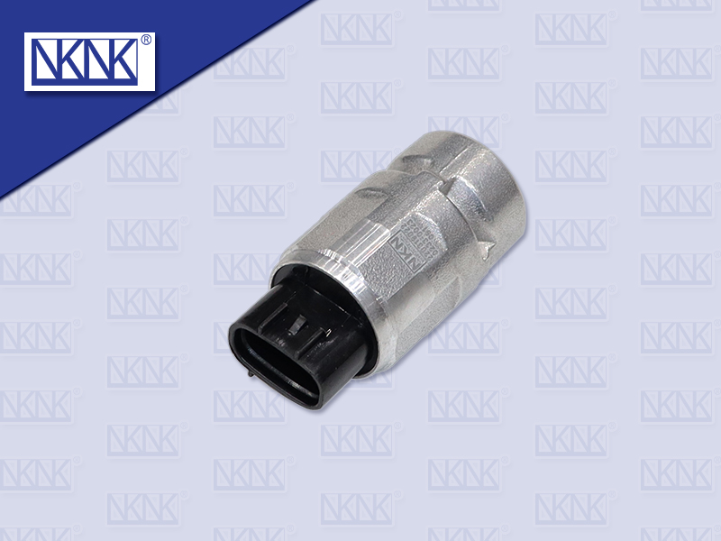 สวิตช์ไฟเซ็นเซอร์ไมค์ไฟฟ้า IS FVR 4HK1 NPR120