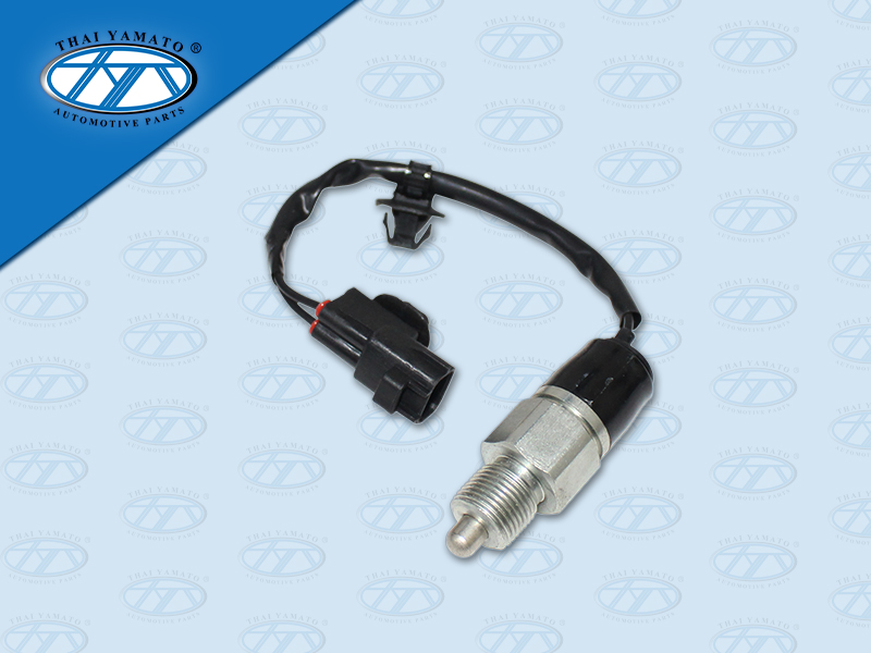 สวิตช์ไฟ ฝาเกียร์ M009 สีดำ ยาว 300 MM (YAMATO)