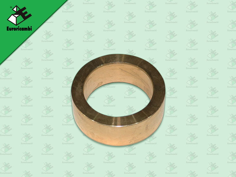 บู๊ชสลักฝาเกียร์ ZF 16S 221 ซีรี่ย์700