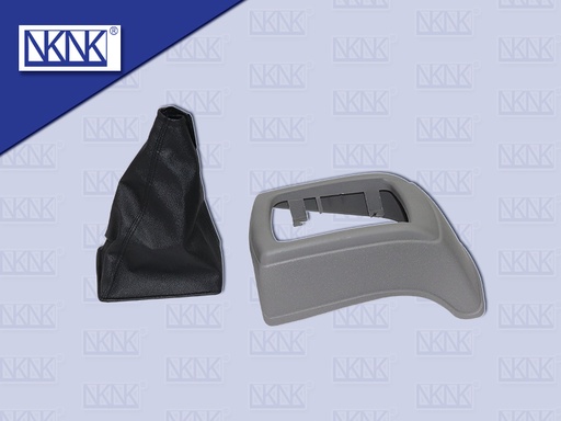 [0216-0132] ฝาครอบคันเกียร์ UD เควสเตอร์ +ยาง NKN