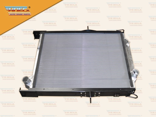 [0310-0104] หม้อน้ำ NS UD เควสเตอร์CWE370 มิเนียม รุ่นไม่มีฝา ท่อน้ำ บน R ล่าง R